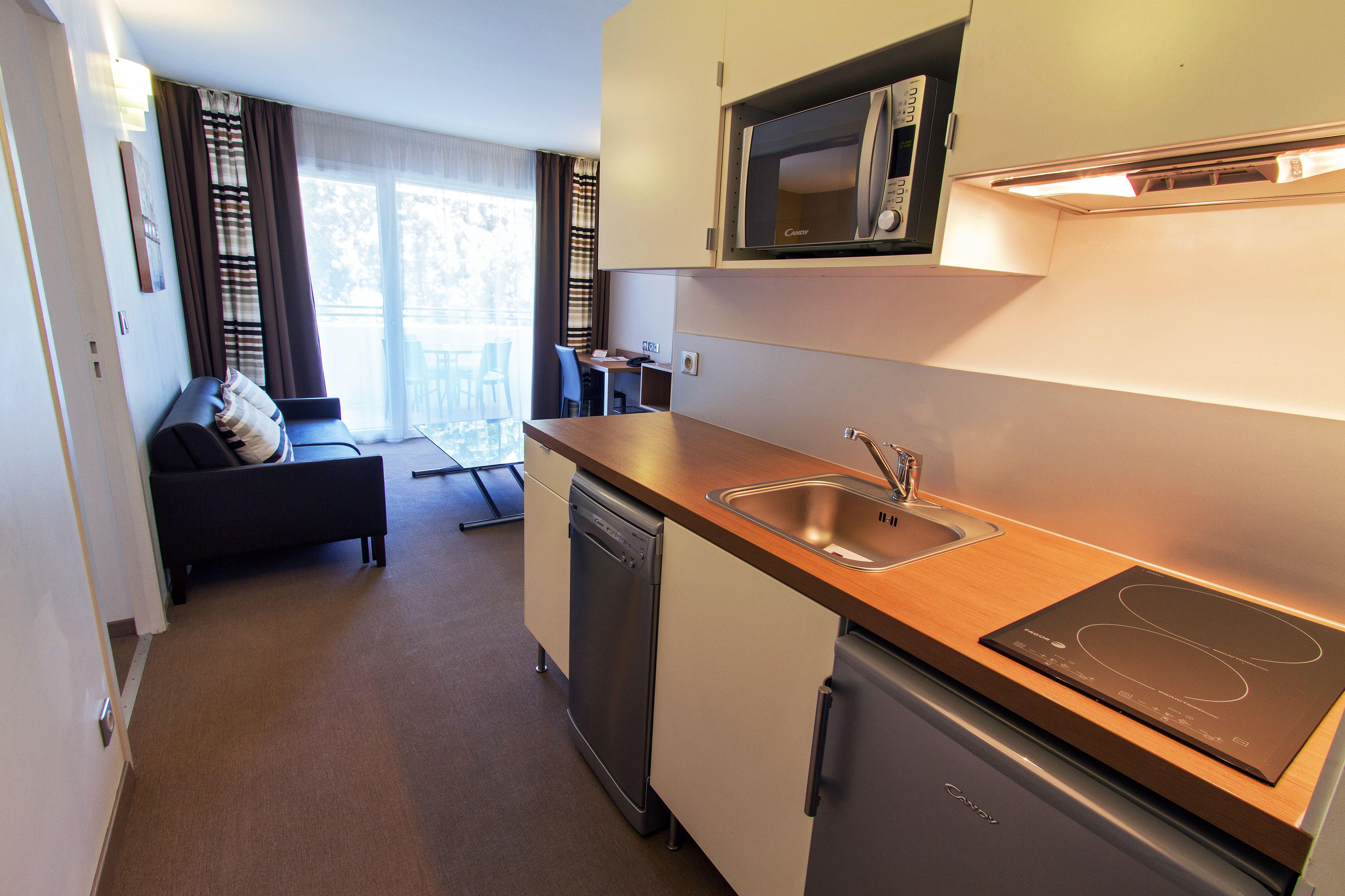 Forme-hotel & Montpellier Sud-est - Parc Expositions - Arena Hotel Mauguio