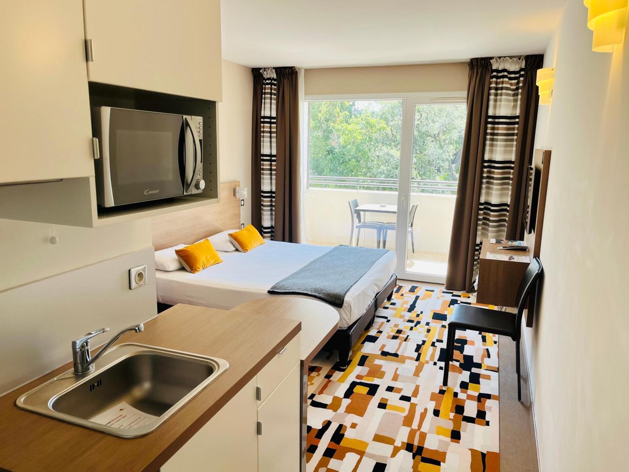 Forme-hotel & Montpellier Sud-est - Parc Expositions - Arena 3* Mauguio