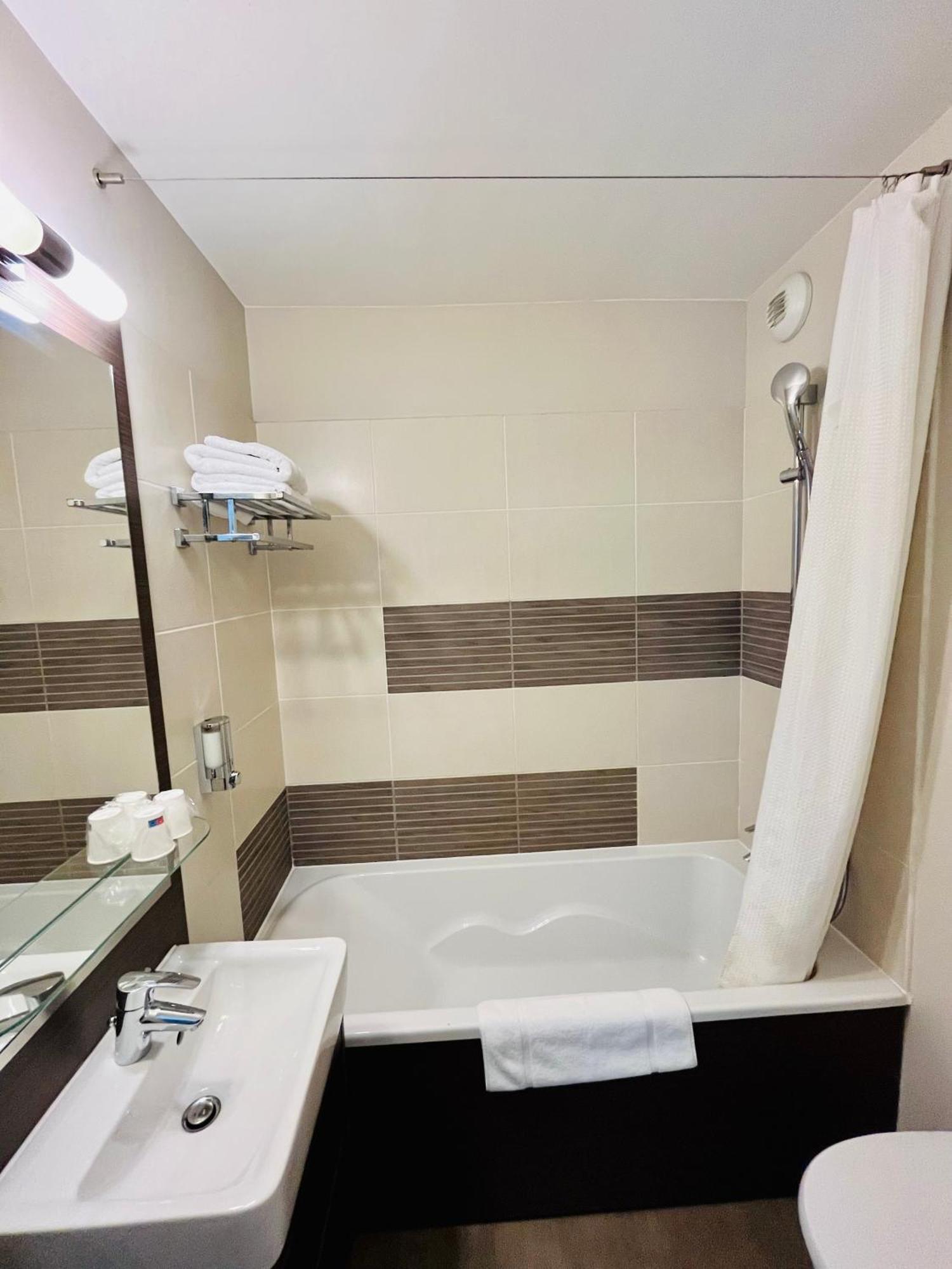 Hotel Forme-hotel & Montpellier Sud-est - Parc Expositions - Arena 3*